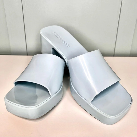 Steve Madden Harlin‎ Sandal. Size 9. - Picture 3 of 9